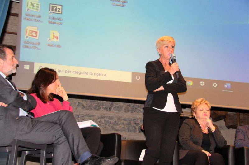 Ester Bottazzi, presidente di Verso il Sereno interviene al convegno dedicato agli istituti superiori a Parma